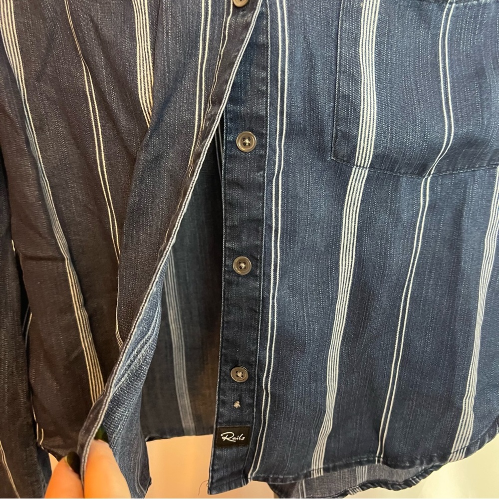 Rails Dana Indigo Varigated Stripe Button Front S… - image 6